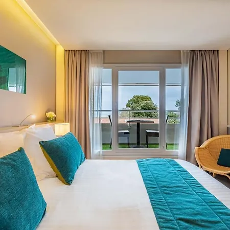 Отель Le B D'arcachon By Inwood