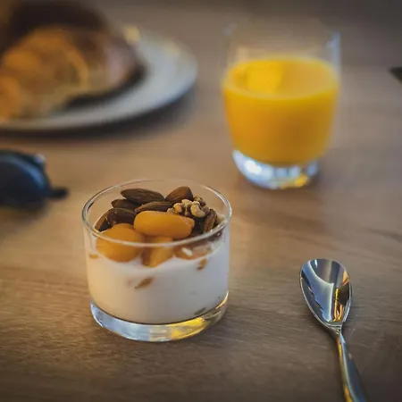 Отель Le B D'arcachon By Inwood 4*