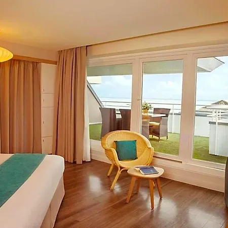 Le B D'arcachon By Inwood Otel